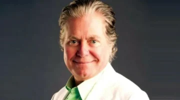 تصريحات مثيرة.. حسين فهمي يوضح حقيقة الإساءة للجزائر بسبب السعفة الذهبية